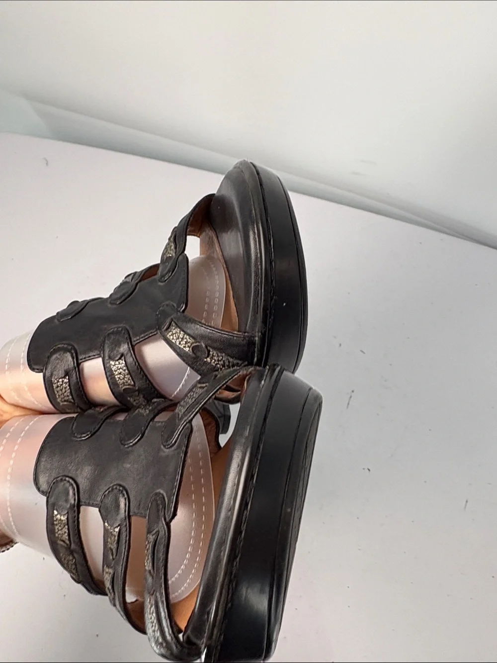 👟 Umberto Raffini Black Wedge Slide Sandals with Metallic Accents